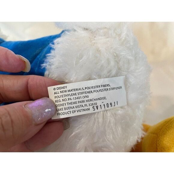 Walt Disney World Parks 18" Donald Duck Soft Plush - Picture 6 of 6